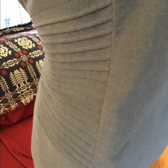 Grey Skirt Suit - Picture 3 of 8